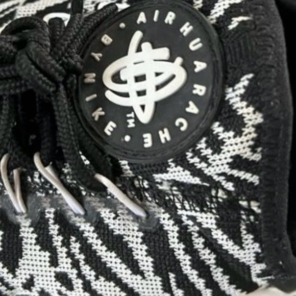 Nike Air Huarache Run Ultra Jacquard Black White Comfort Sole Sneakers - Picture 9 of 11